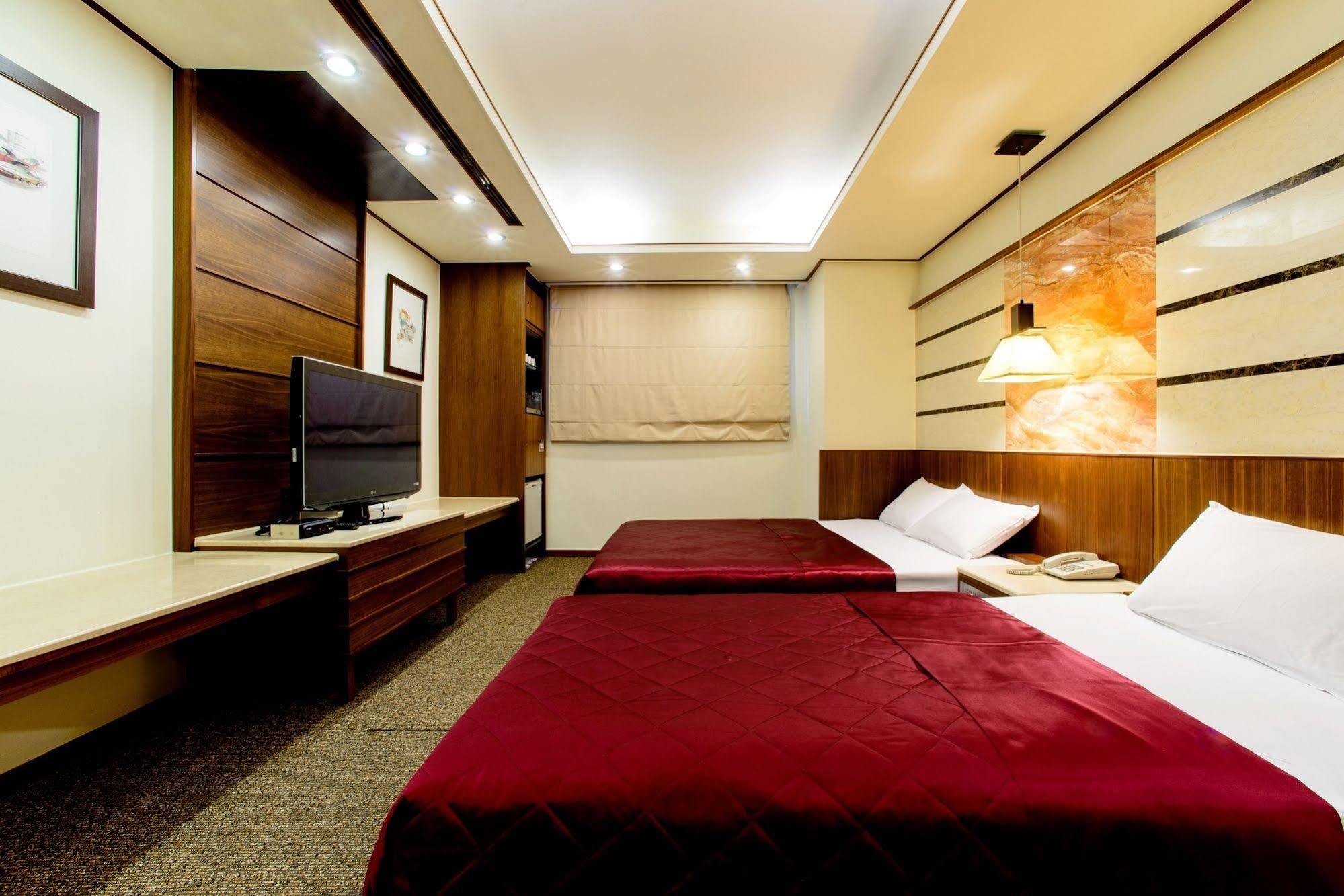 Kao Yuan Hotel - Zhong Shan Taichung Exterior foto