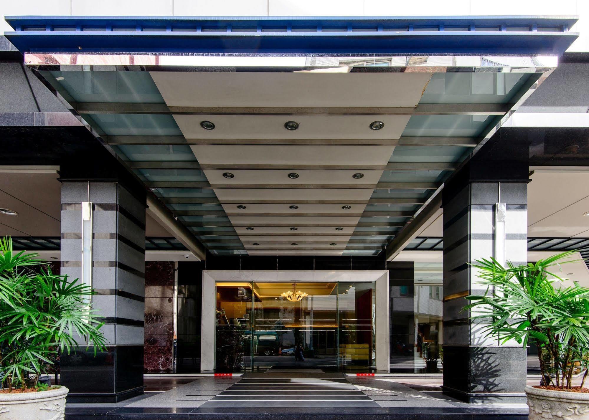 Kao Yuan Hotel - Zhong Shan Taichung Exterior foto