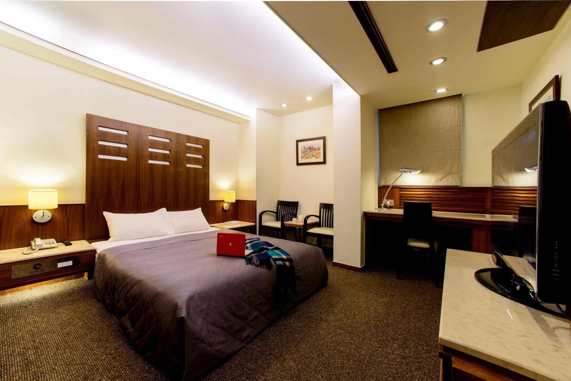 Kao Yuan Hotel - Zhong Shan Taichung Exterior foto